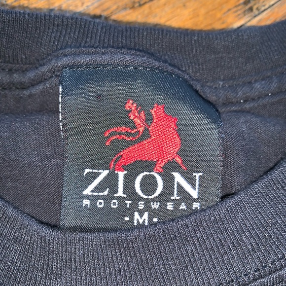 Bob Marley “Rise Up” Big Graphic Shirt Size M - Picture 2 of 7